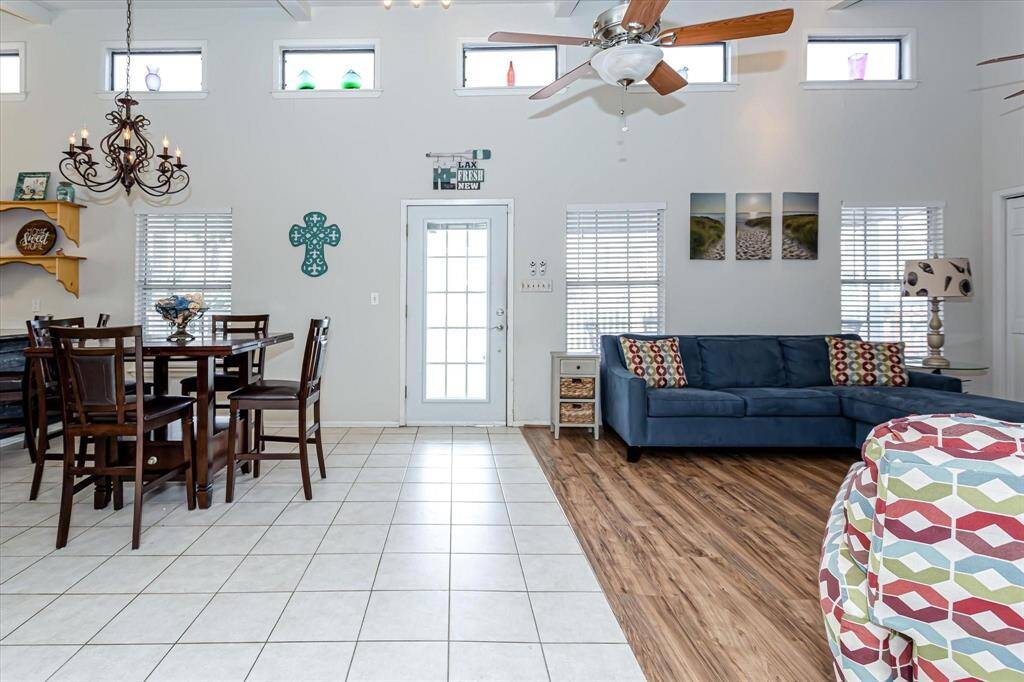 Entryway pic from 2022