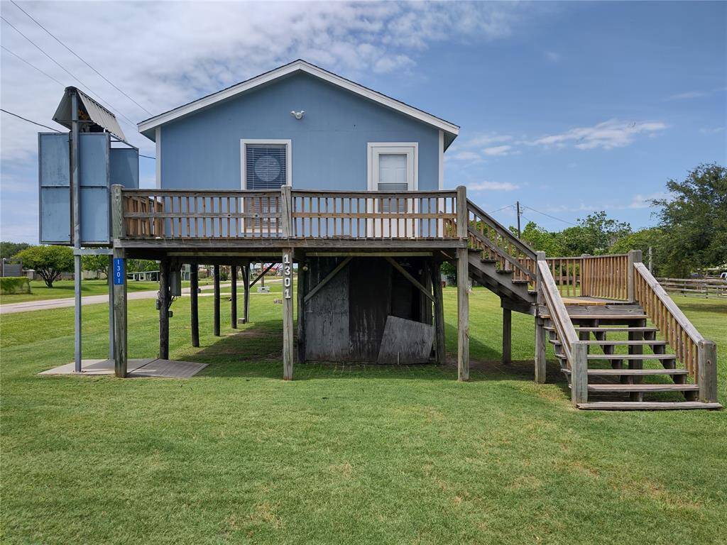 This freshly painted cabin awaits your arrival! New front door and screen door.