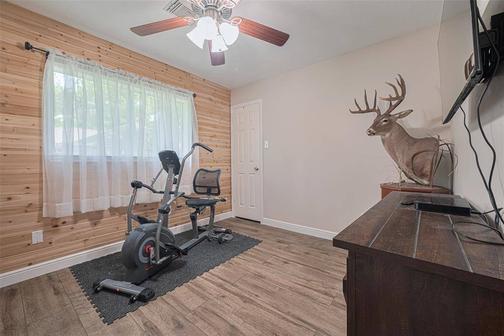 Bedroom 2 currently used as an office / gym