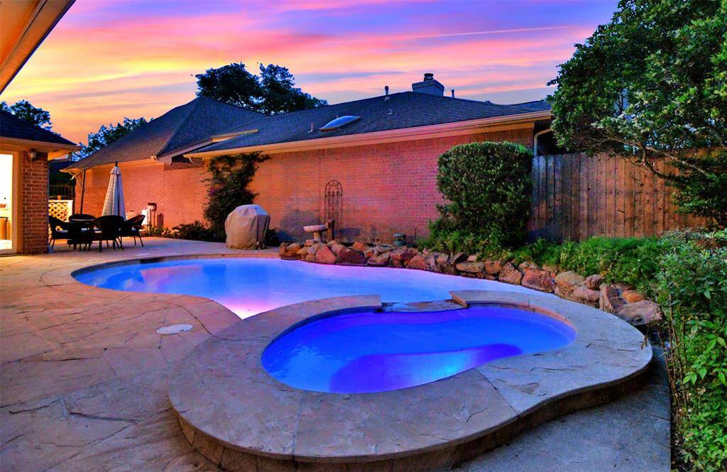 Closer view of pool/spa.