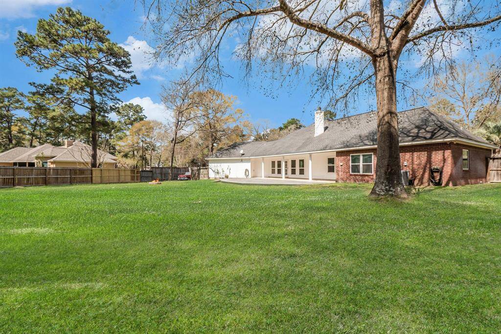 Tons of possibilities with all this green space!