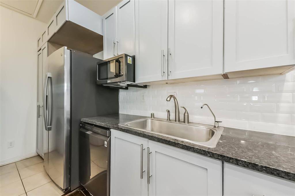 Refrigerator included with water filtration system!