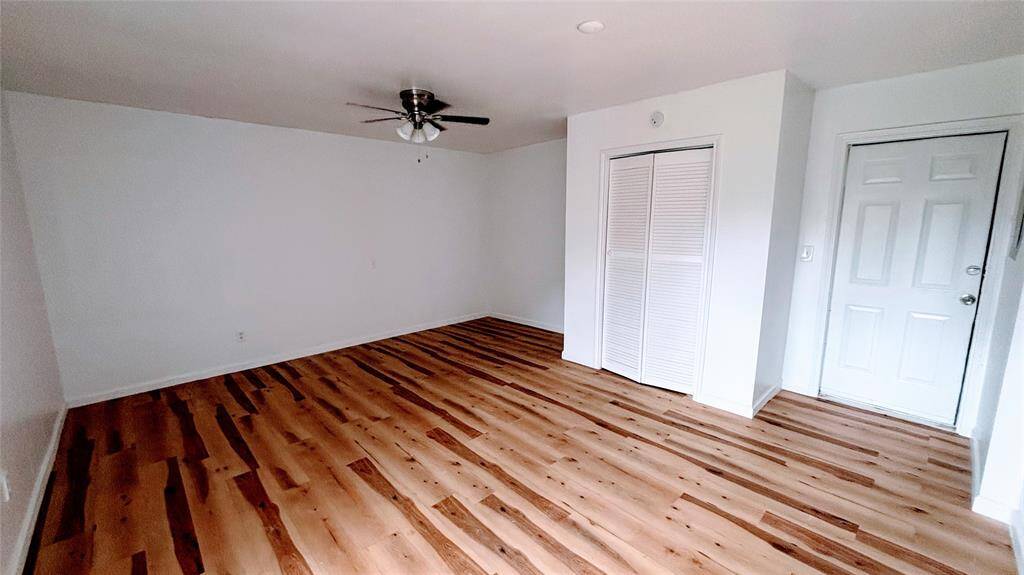 Another view of the bedroom 2.
