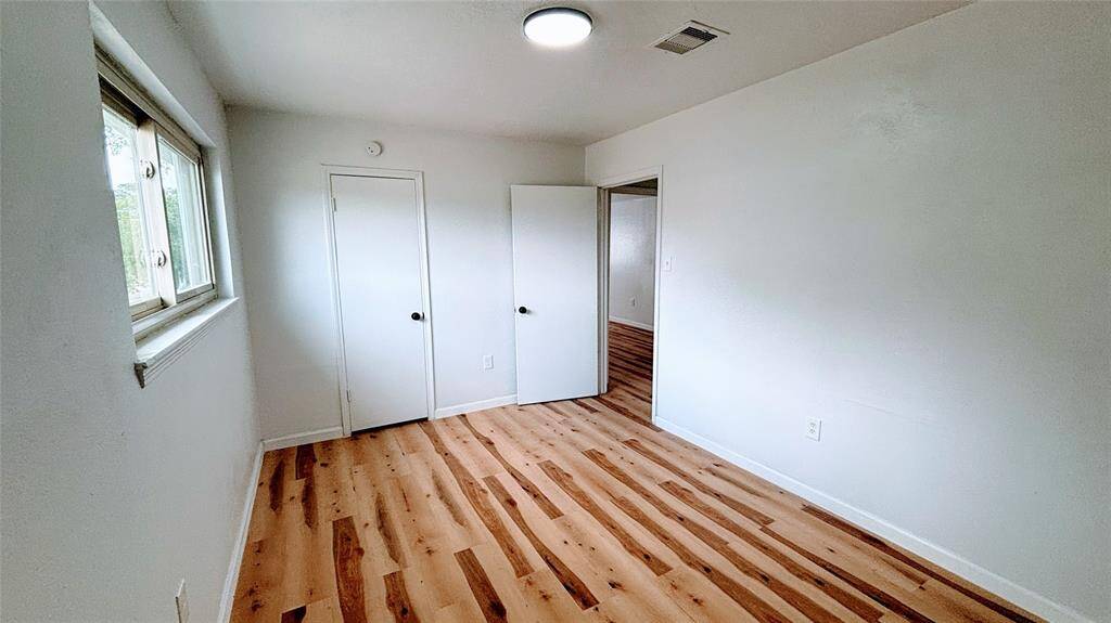 Another view  room 4.