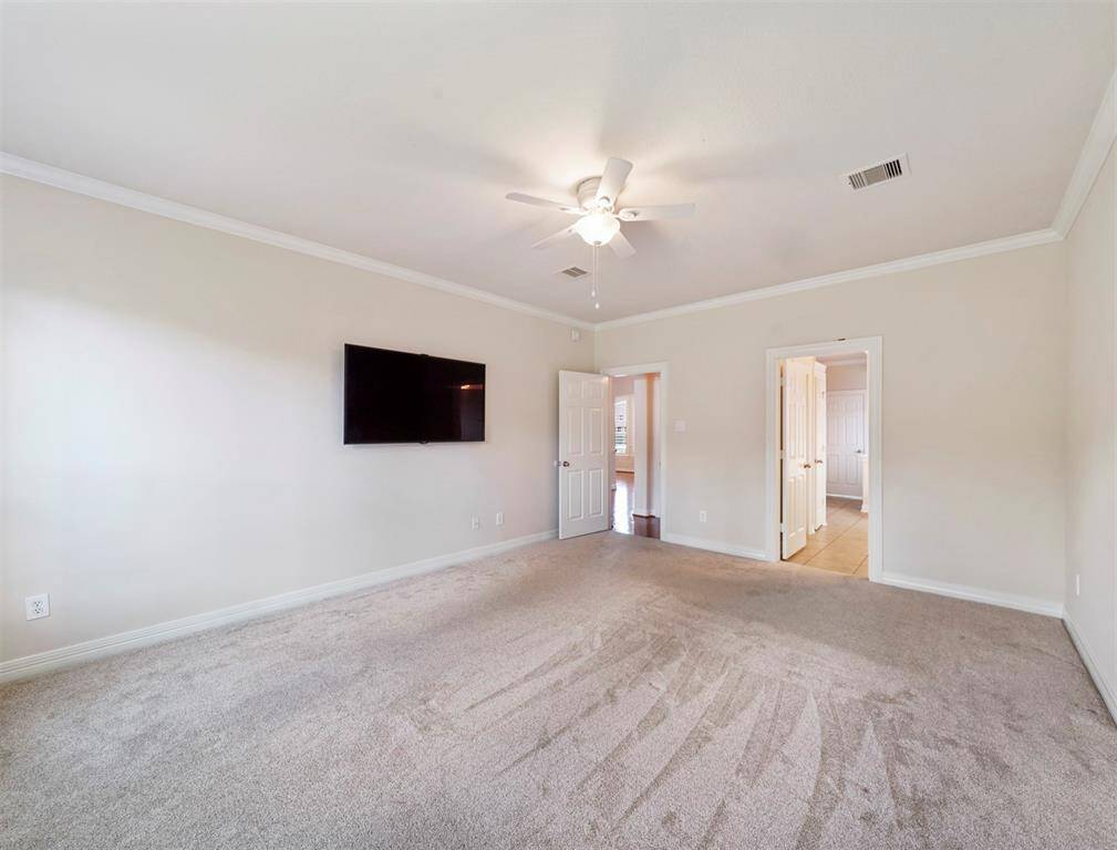 Your dream primary retreat features privacy and TONS of space!
