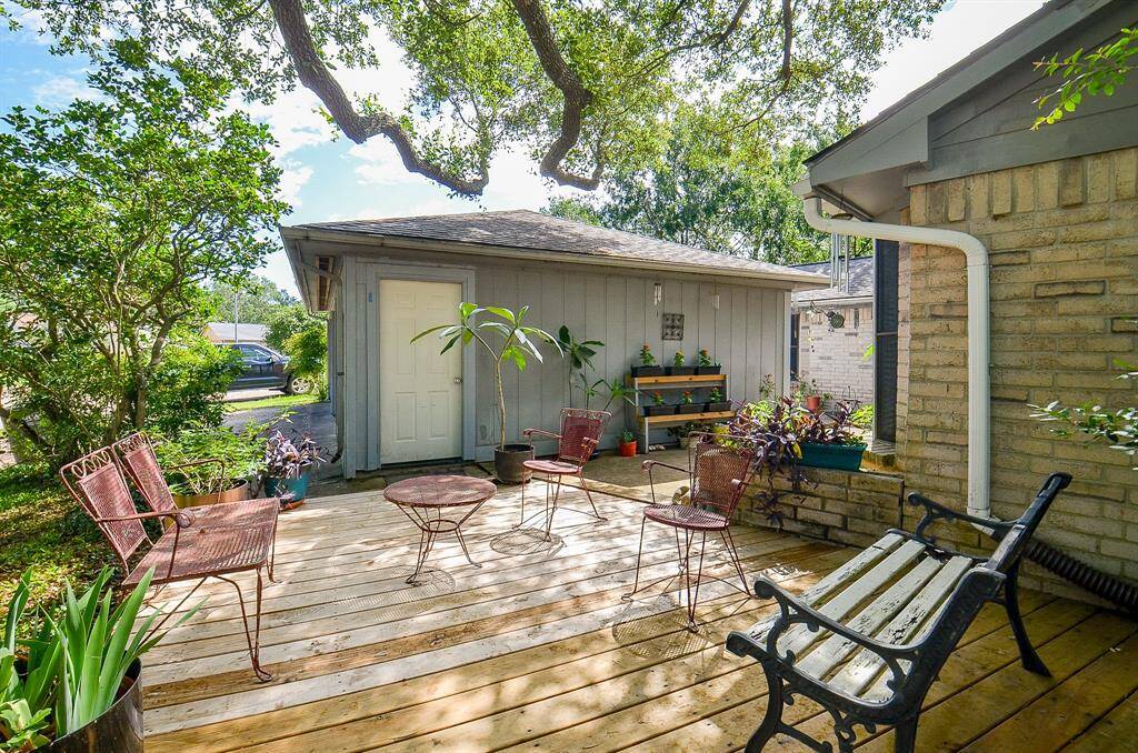 This deck is made for gathering with neighbors.