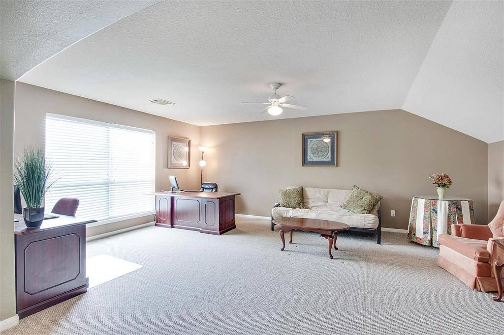View of an extra room.