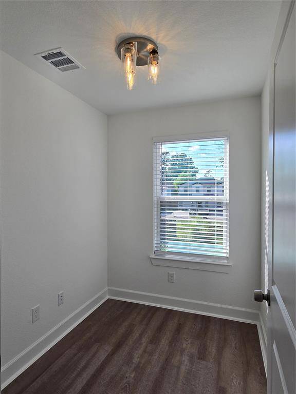 Office/Bonus Room