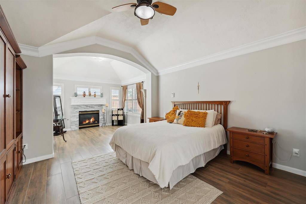 Large primary suite with sitting room.