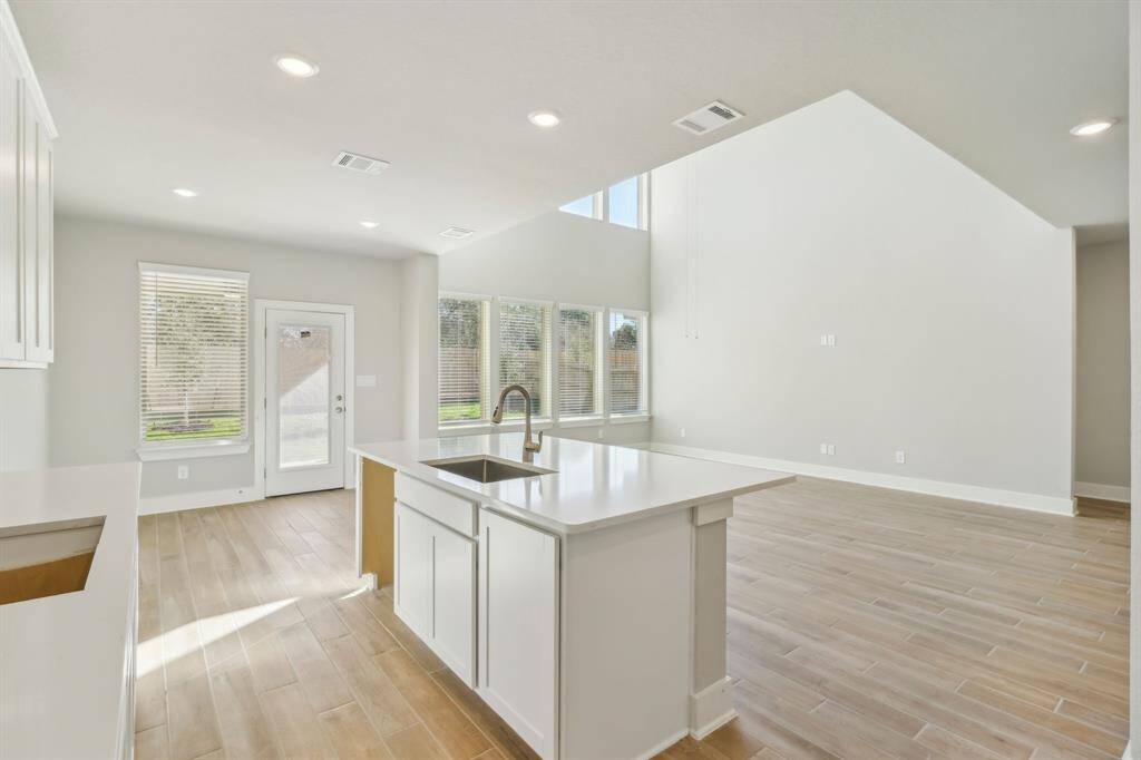Photo is not of the actual home but is an inspirational photo of builder’s model home and may depict options, furnishings, and/or decorator features that are not included.