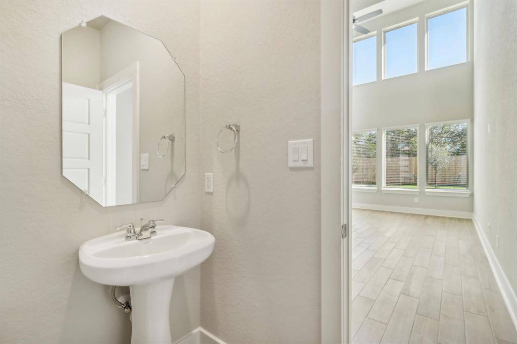 Photo is not of the actual home but is an inspirational photo of builder’s model home and may depict options, furnishings, and/or decorator features that are not included.