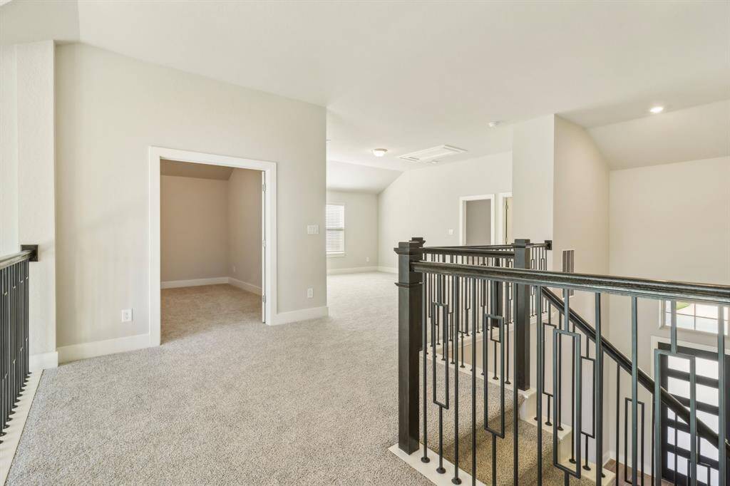 Photo is not of the actual home but is an inspirational photo of builder’s model home and may depict options, furnishings, and/or decorator features that are not included.