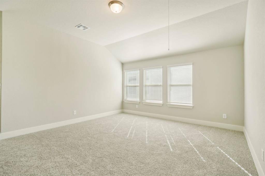 Photo is not of the actual home but is an inspirational photo of builder’s model home and may depict options, furnishings, and/or decorator features that are not included.