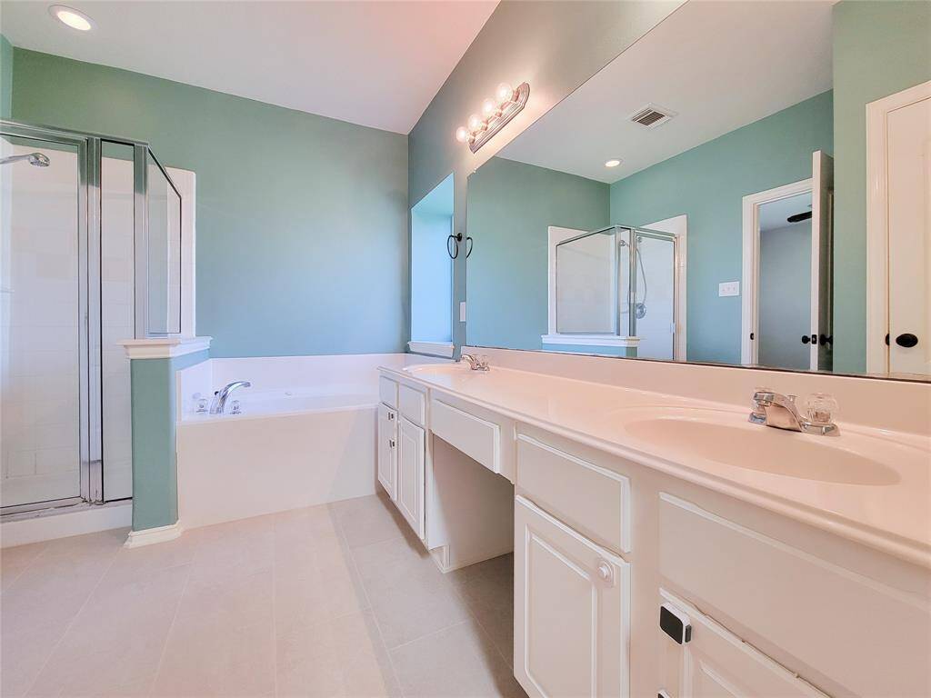 separate shower and soaking tub