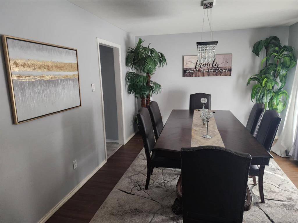 Family dining view 1