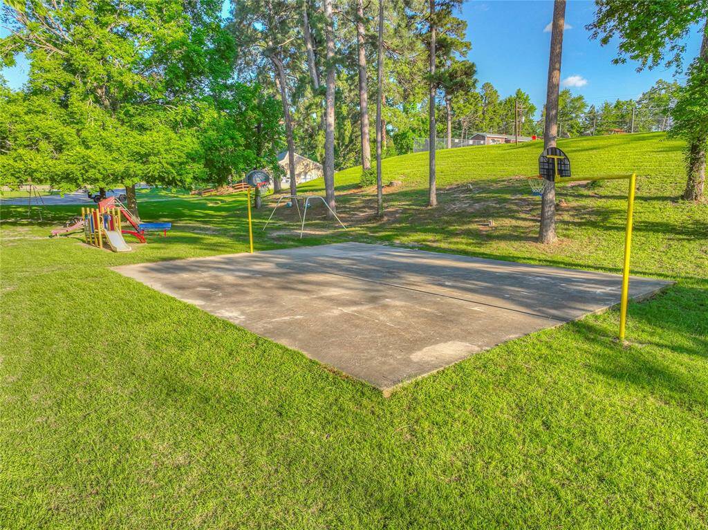 Basketball/Play Area