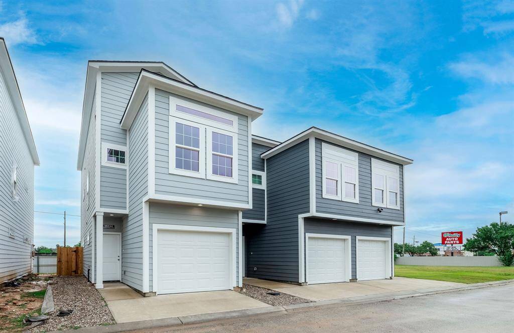 Unit shares no walls with neighbors!