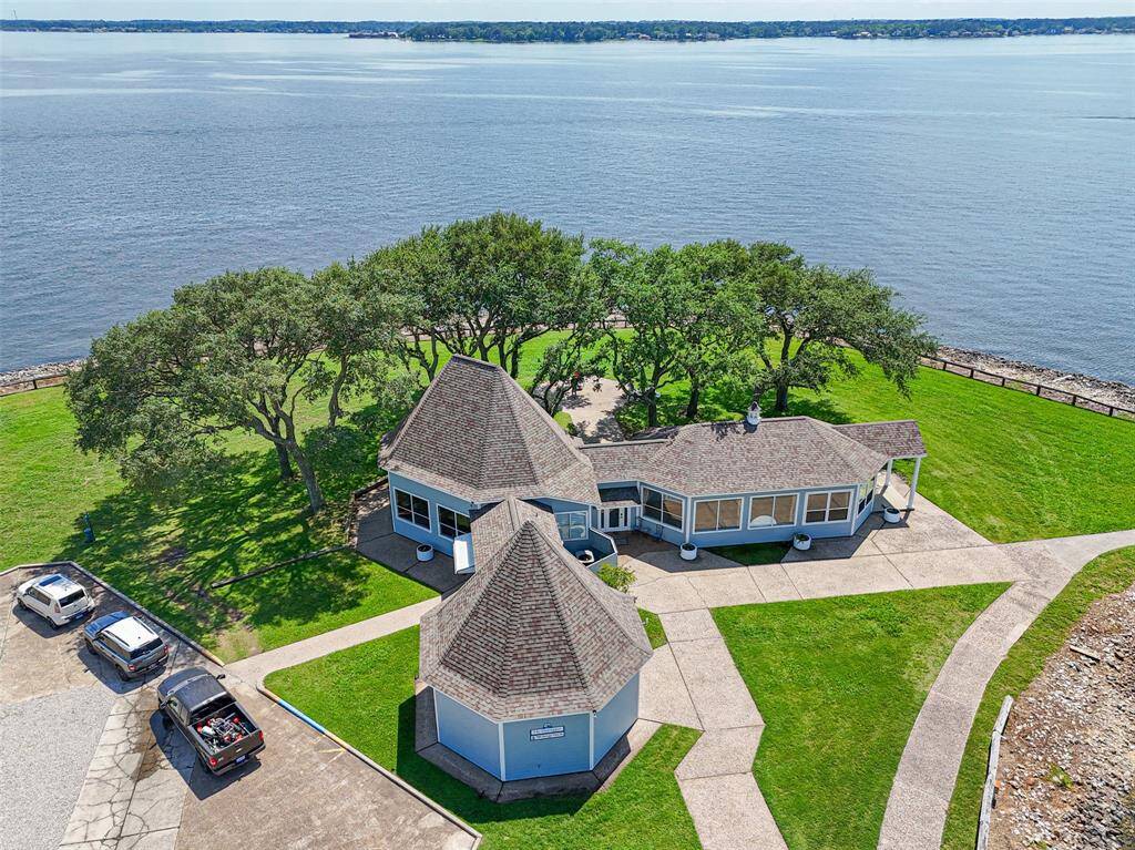 Arial view of the Outrigger clubhouse.