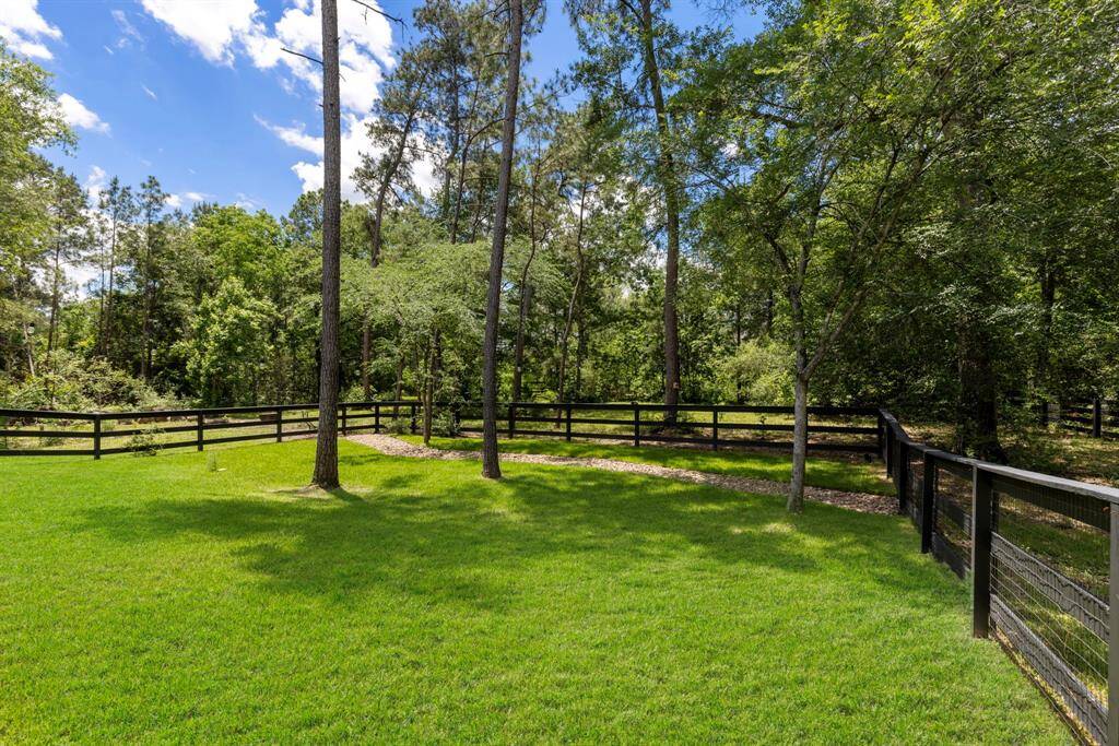 The property extends beyond this fence to the next fence.