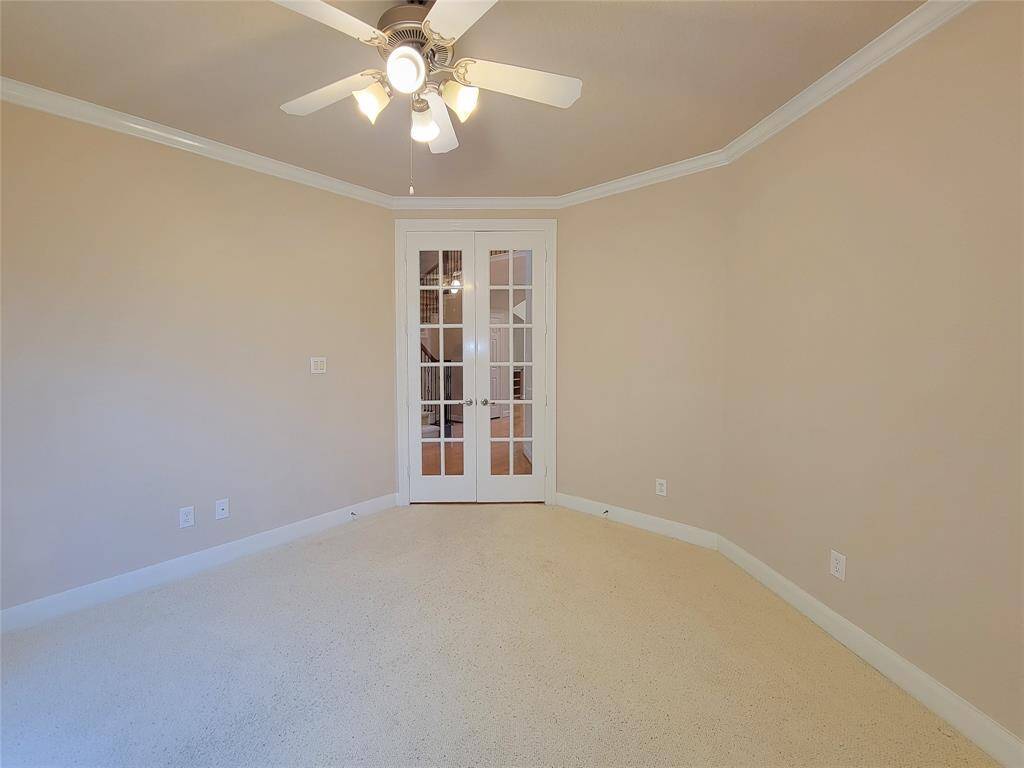 secondary bathroom