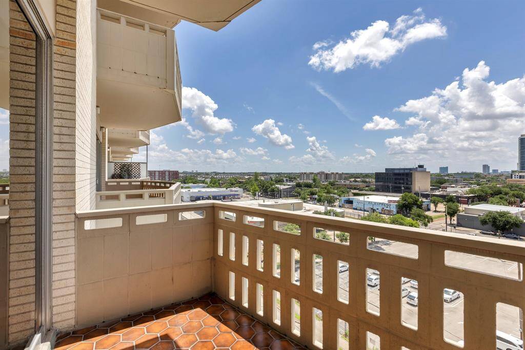 Balcony in Primary BR