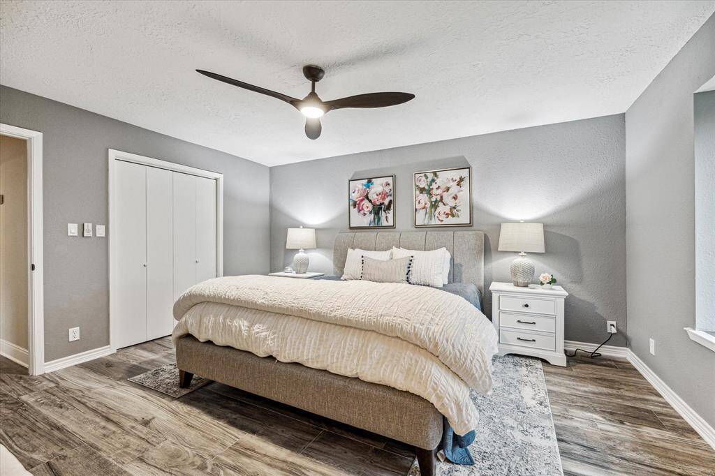 This spacious bedroom is a beautiful space to begin and end your day. This lovely suite is complete with a large closet and a spectacular ensuite bathroom.