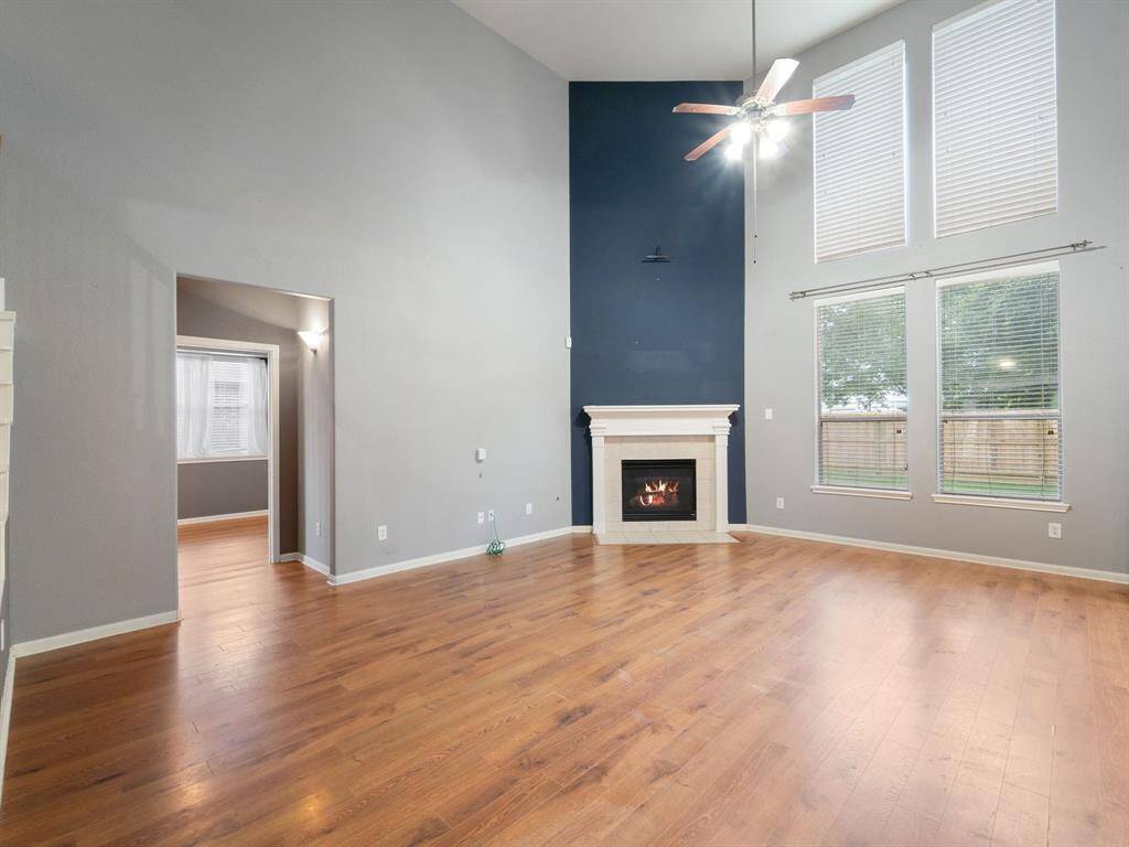 Open livingroom!