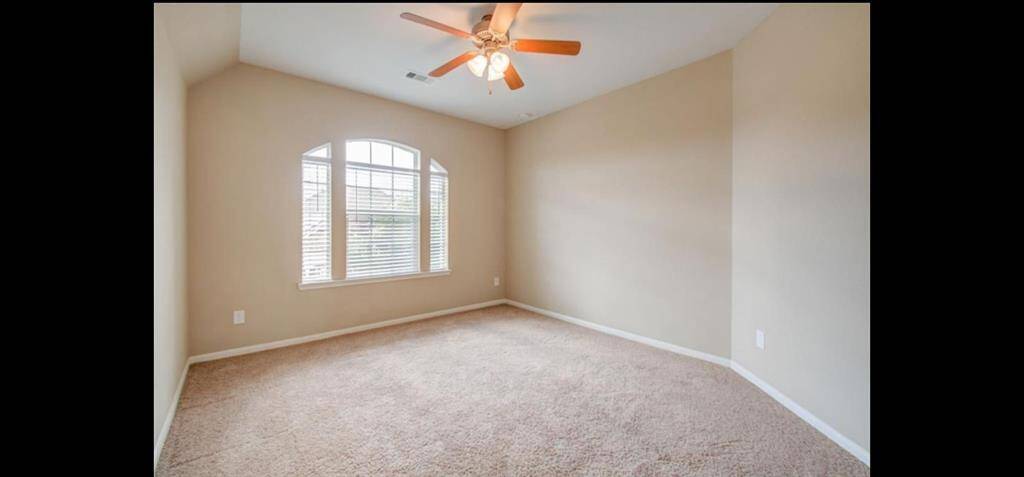 Floor 2 - Bedroom