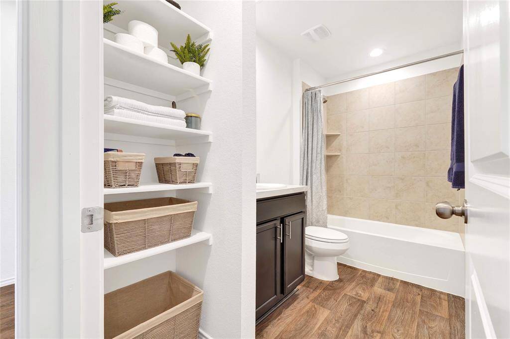 Extra shelving in secondary bathroom