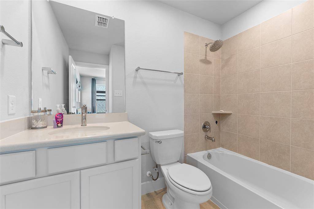 En-Suite Bathroom attached to the guest bedroom.