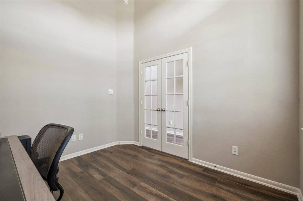office/ possible 5th bed