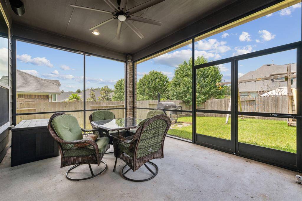 Private screened patio