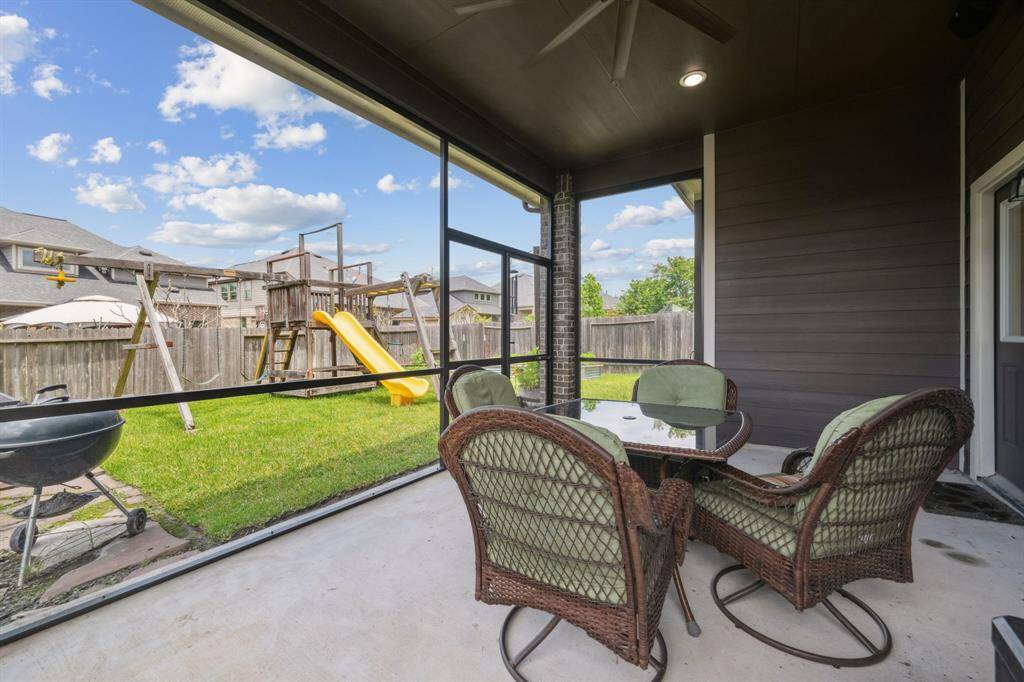 Private screened patio