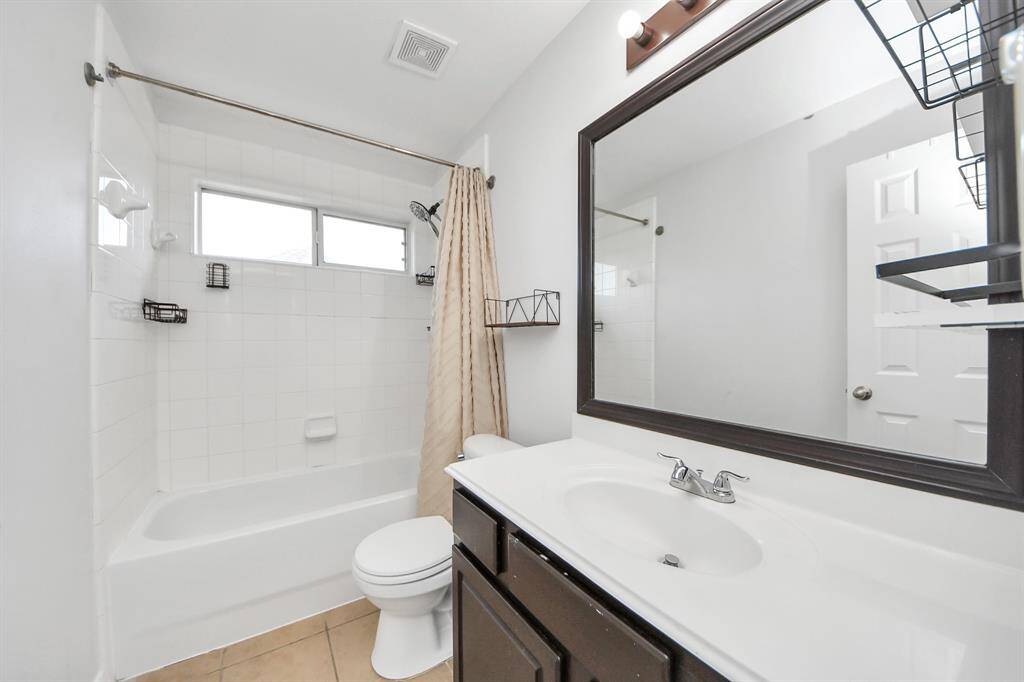 View of the second full bathroom upstairs!