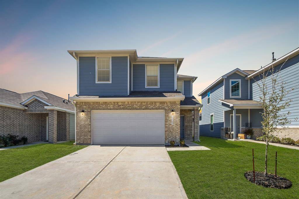 Welcome to 25580 Northpark Palm Drive! This 2-story home offers 2,438 sqft of living space, 5 bedrooms, 3 bathrooms, and a game room upstairs.