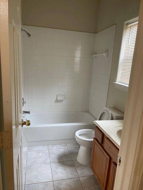 Downstairs Full Bathroom 1