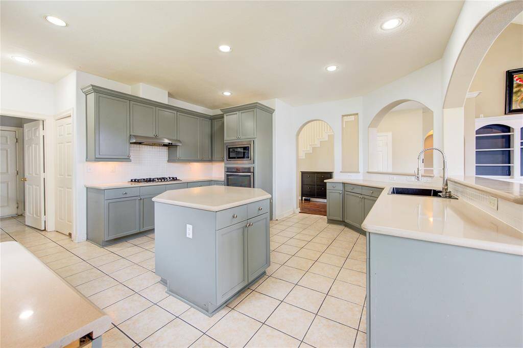 Large expansive kitchen