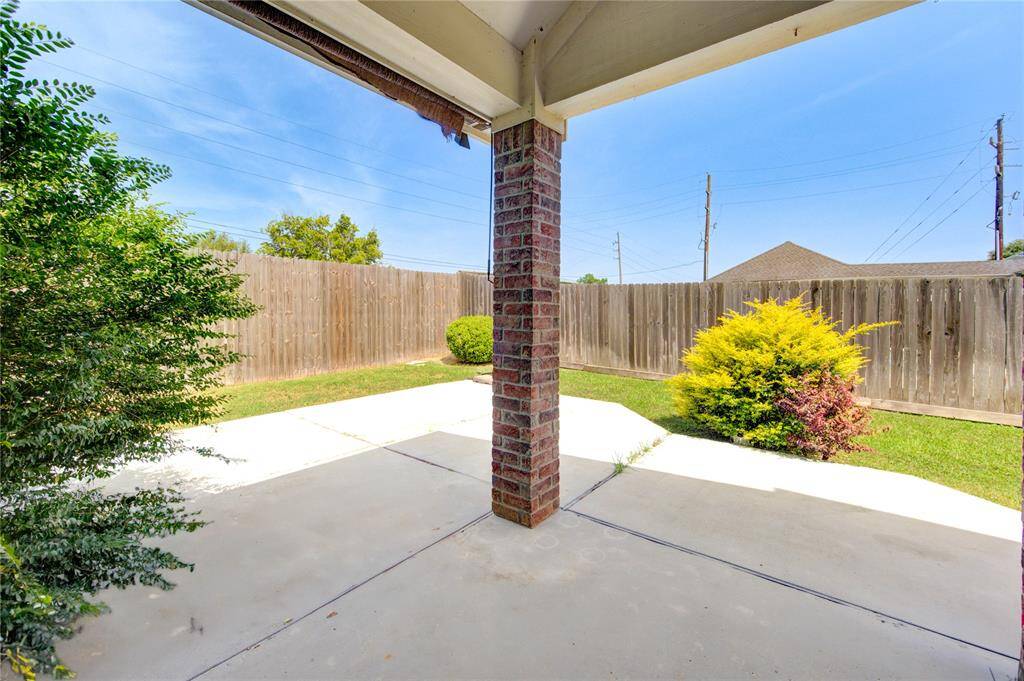 Outdoor Covered Patio & Concrete extension