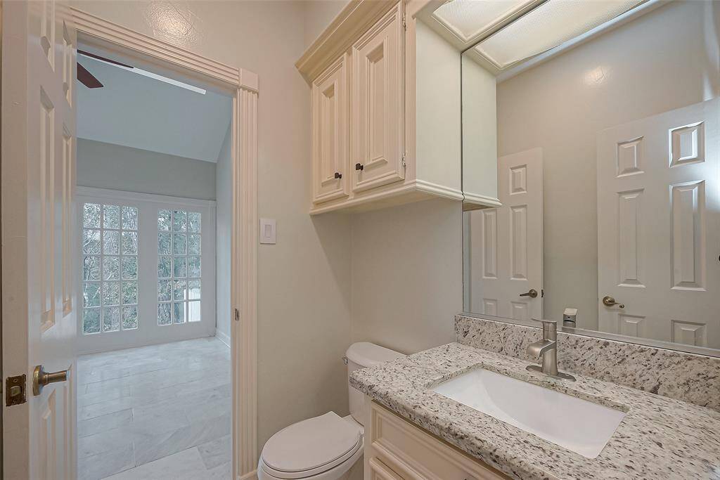 Half Bath next to breakfast area