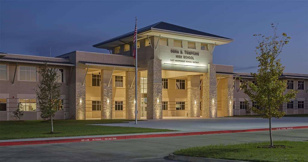 Top rated Katy ISD schools are assigned to this home!