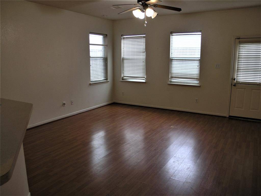Family Room is a good size convenient to Kitchen serving