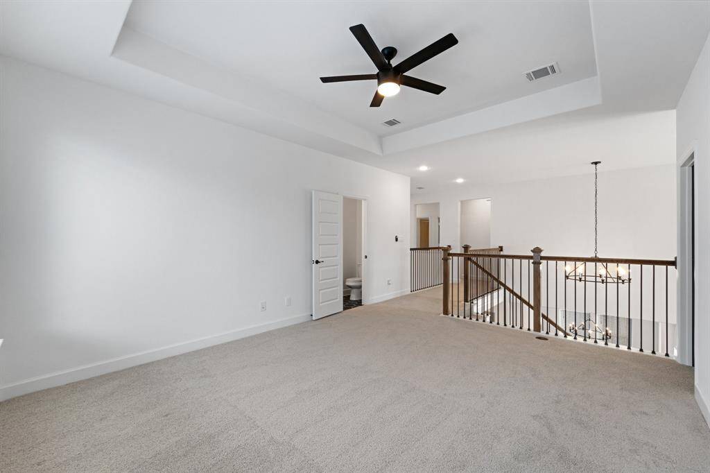 Upstairs landing perfect for whatever you have in mind.