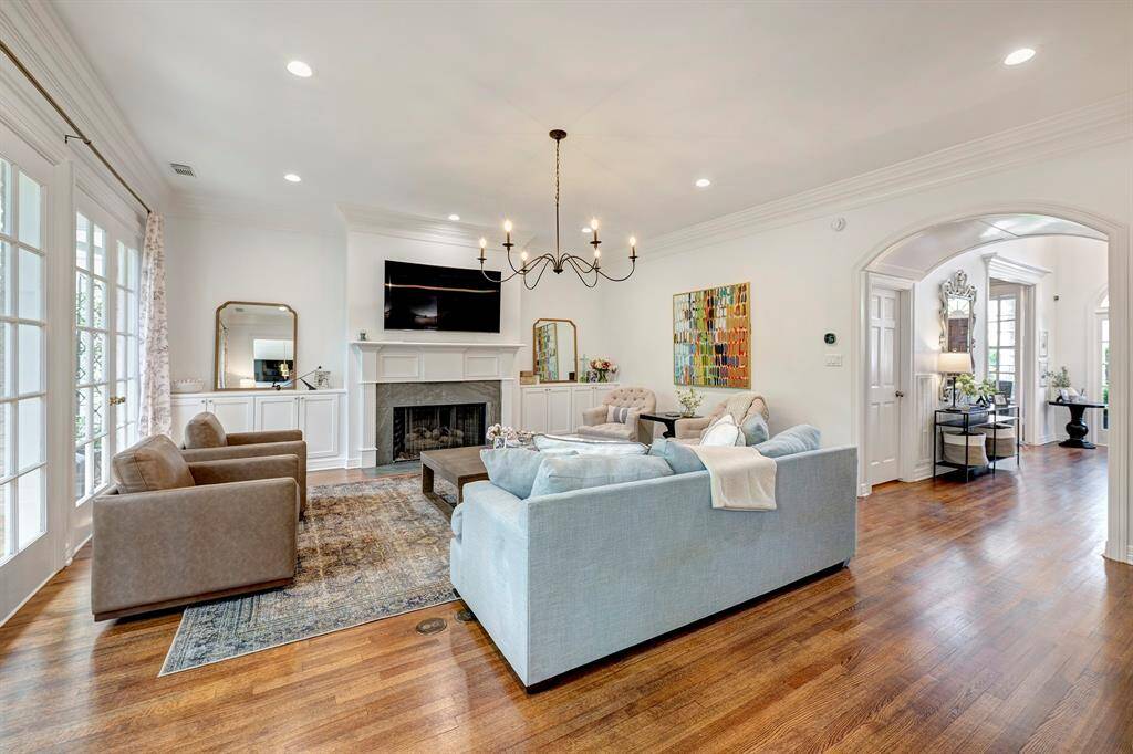 Family room opens to the breakfast room.