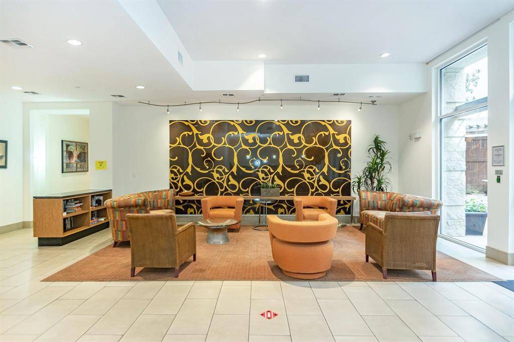 Additional community sitting areas, ideal for private events