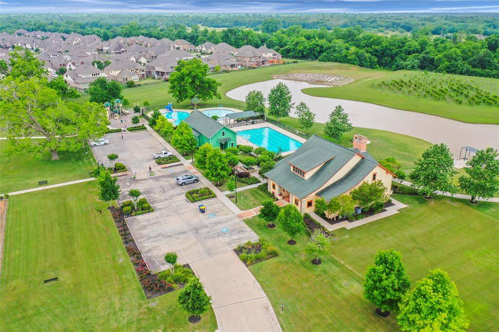 Overview of the recreational area.