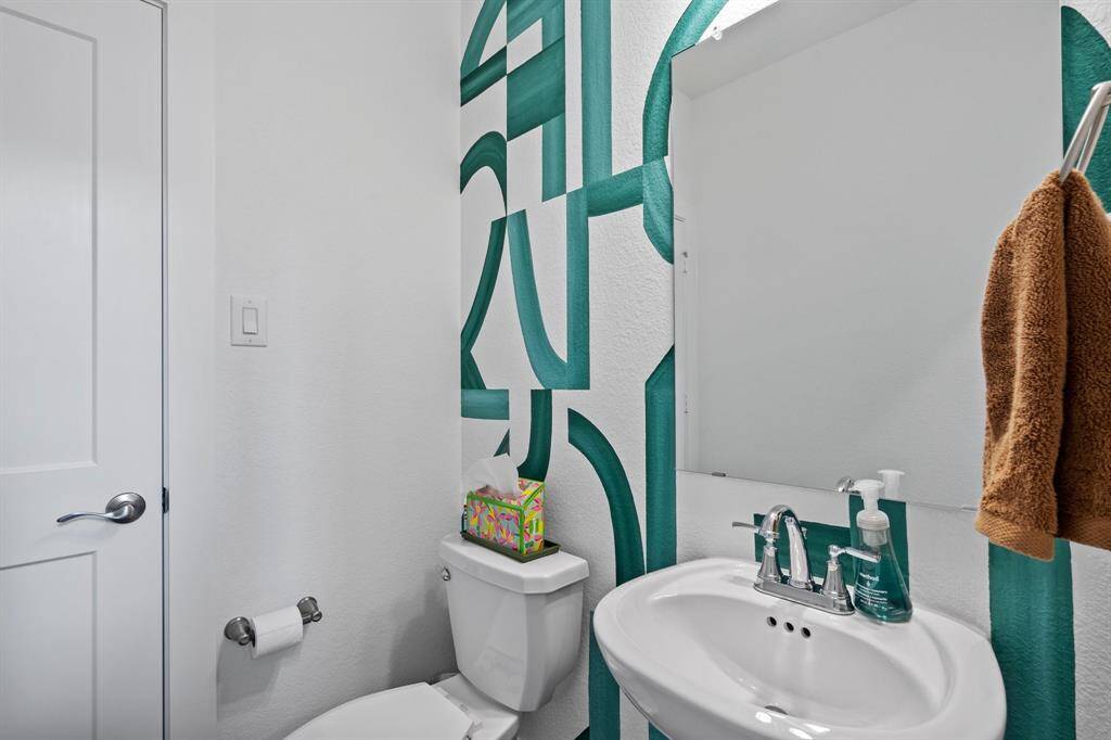 Photos are REPRESENTATIVE of the home /floor plan and are NOT of the actual home.  Selections, features, and room options may vary.  For more info, contact Chesmar Homes.