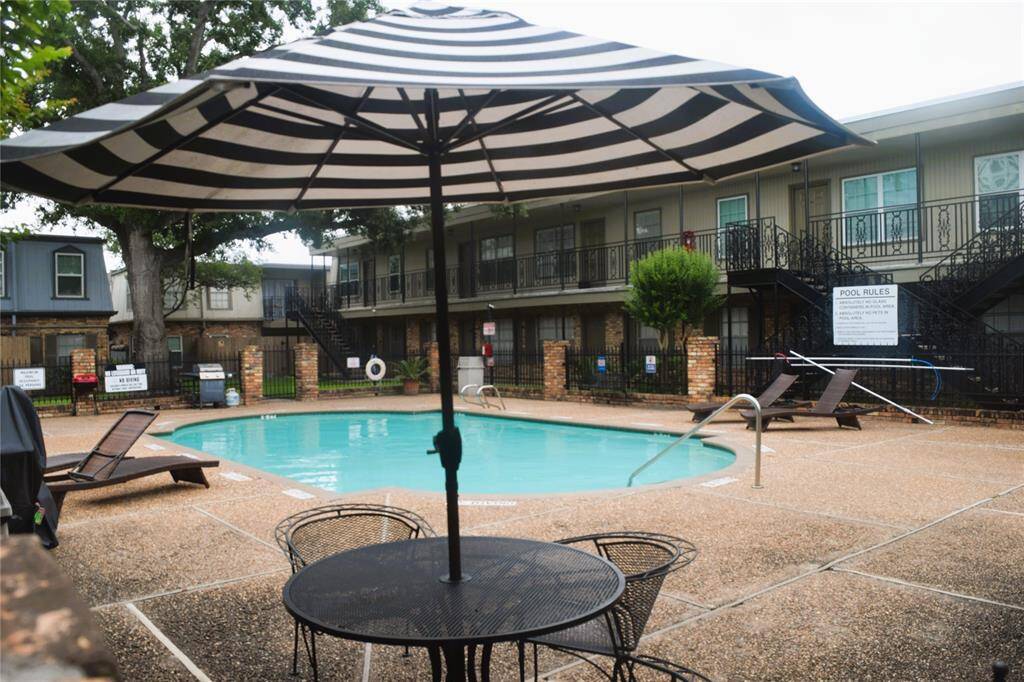 Lounge by the pool
