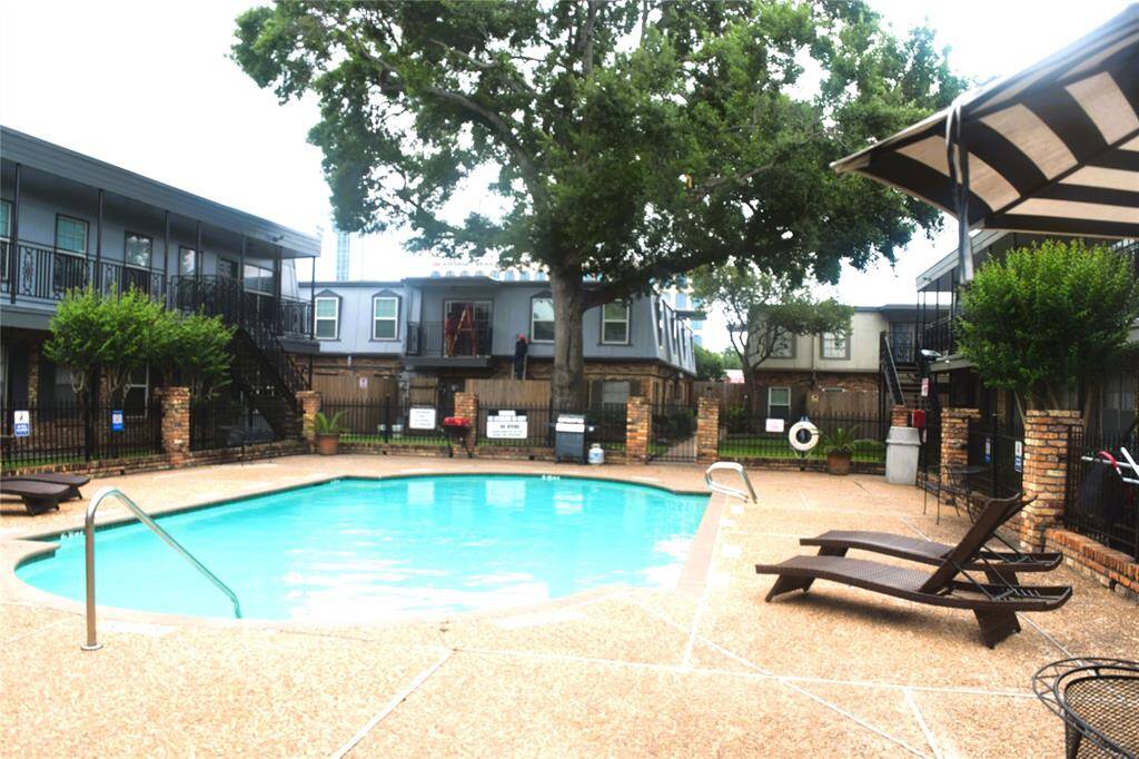 BBQ stations poolside for outdoor grilling