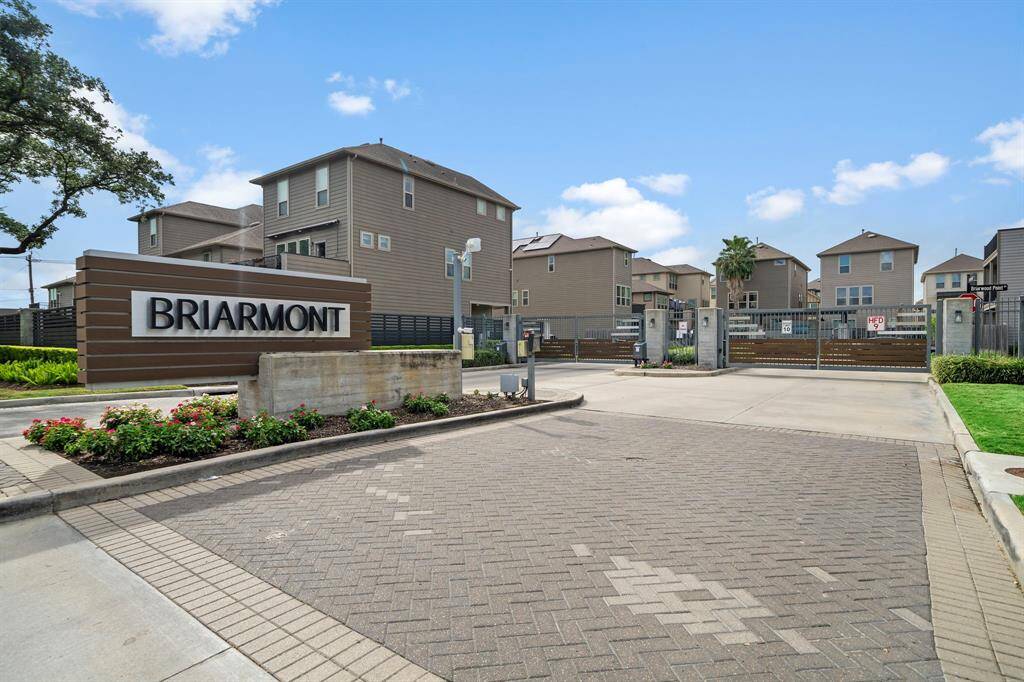 gated entrance for the Briarmont community