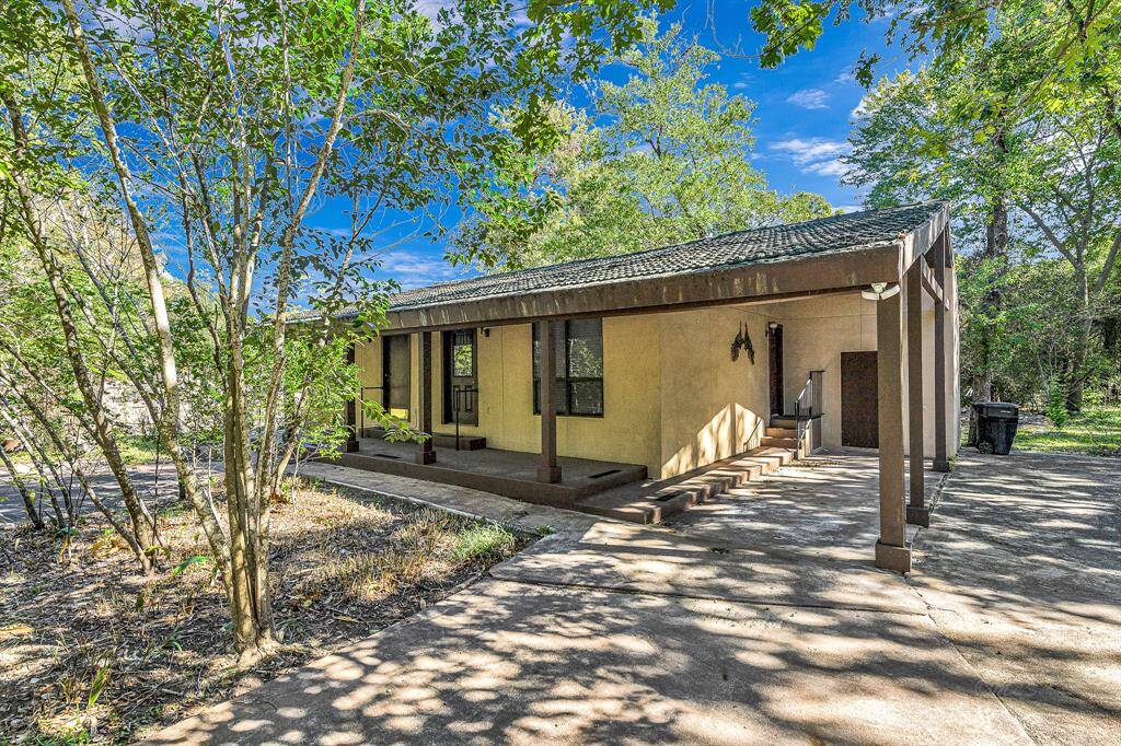 Welcome to 32B E Rivercrest Dr